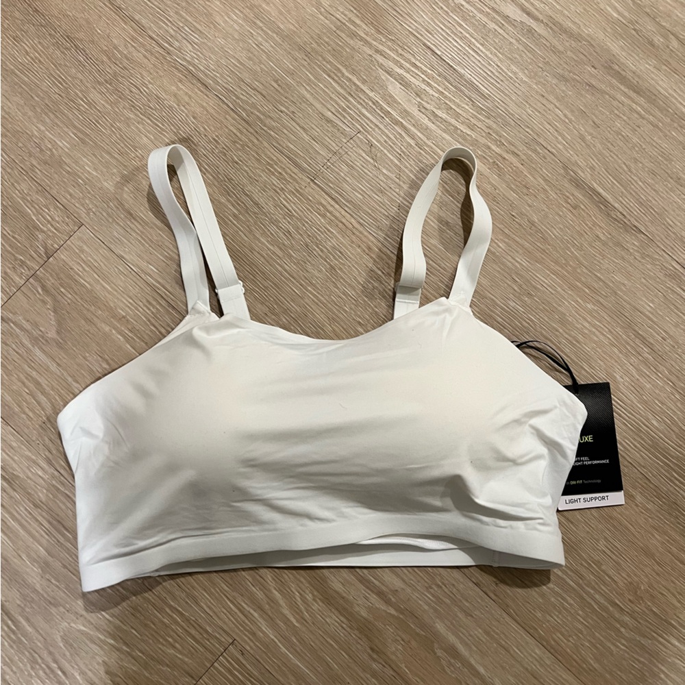 NWT Nike Indy Luxe Sports Bra XL